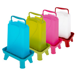 Adăpătoare din plastic cu piciorușe KERBL 3,5 L